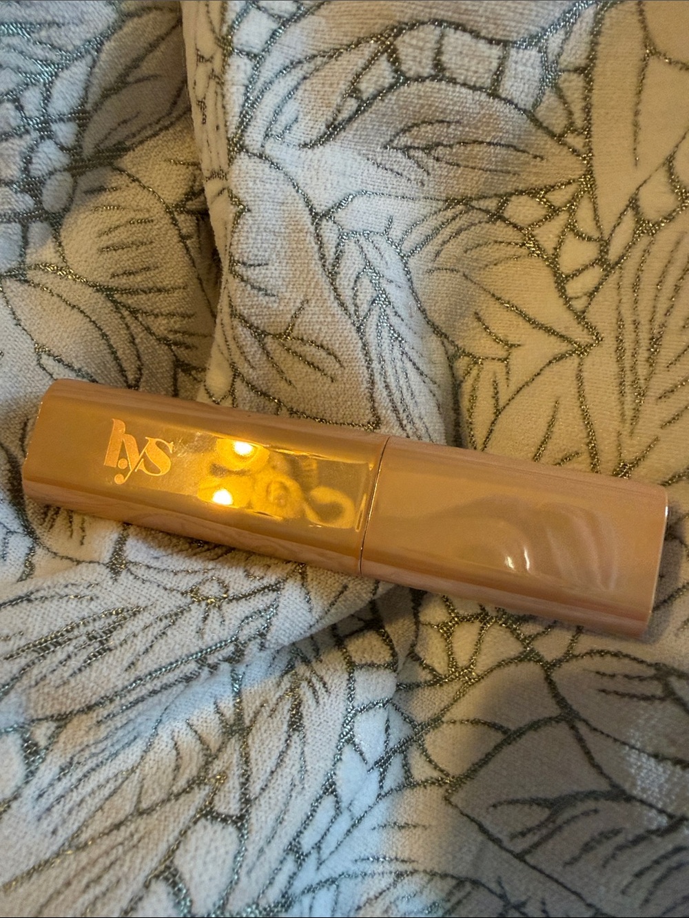 Hydrating Cream Concealer Stick - Neutral Beige byLYS